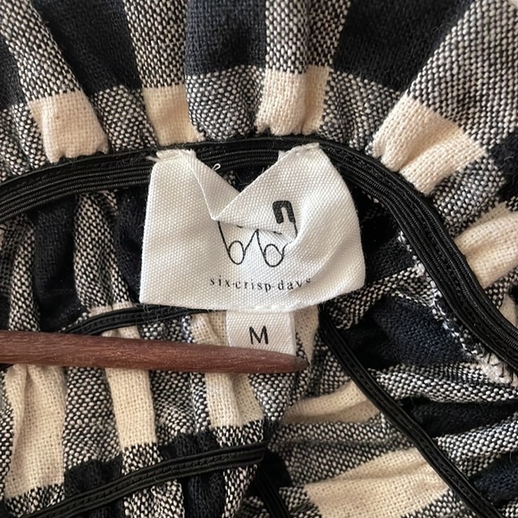 Black & White Gingham Top - Picture 11 of 12